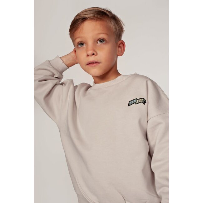 Sturdy - Sweater met Backprint Oversized Kit - Fix It