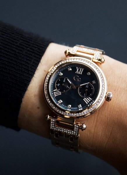 Gc Guess Collection Gc Guess Collection Y78001L2MF PrimeChic ladies watch 36 mm