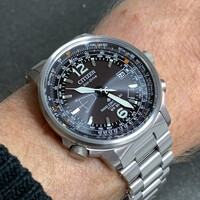 Citizen Citizen CB0230-81E Eco-Drive Super Titanium Uhr 43 mm