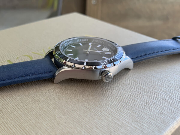 Versace Versace VE3A00220 Hellenyium men's watch 42 mm