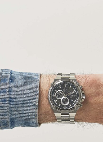 Gc Guess Collection Gc Guess Kollektion Y24003G2MF Cable Force Herrenuhr 44 mm - DEMO