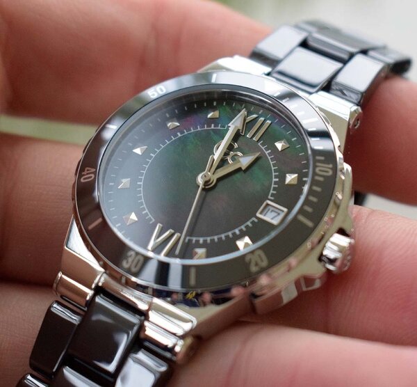 Guess ceramic ladies watch online