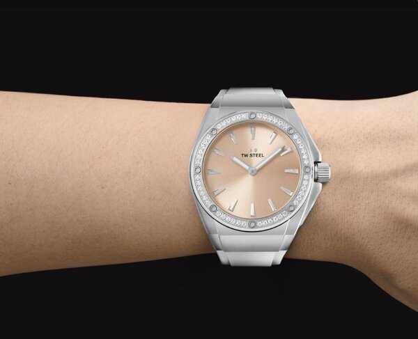 TW Steel TW Steel CE4032 CEO Tech ladies watch 38mm