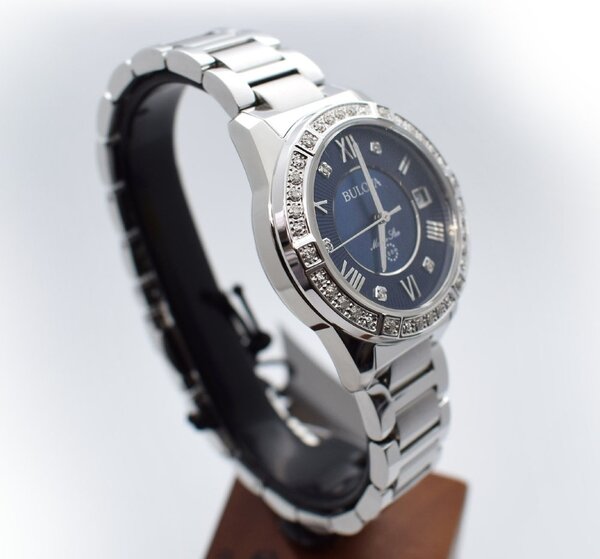 Bulova Bulova 96R215 Marine Star Diamond Damenuhr 32 mm
