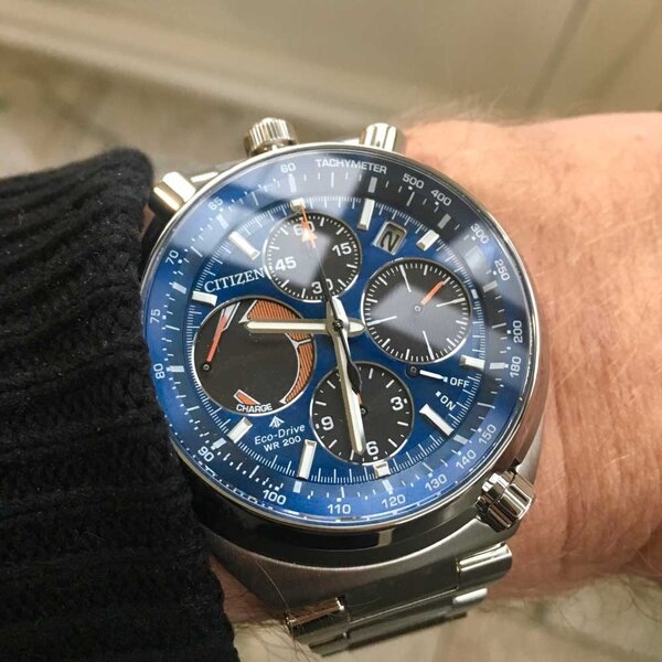 Citizen Citizen AV0070-57L watch