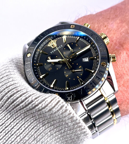 Versace VEHB00619 V Chrono men s watch silver black 44 mm WatchXL