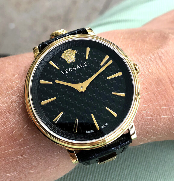 Versace Versace VE8101019 V-Circle Damenuhr 38 mm