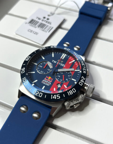 TW Steel TW Steel CS120 Canteen Red Bull Ampol Uhr 45 mm