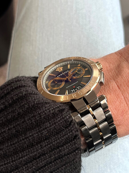 Versace Versace VE1D00619 Aion Herrenuhr 45 mm