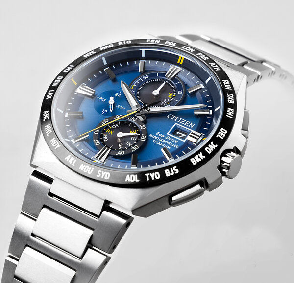 Citizen Citizen AT8234-85L Promaster Sky Funkuhr aus Titan