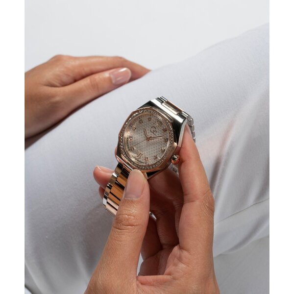 Gc Guess Collection Gc Z25001L1MF Coussin Sleek Lady ladies watch
