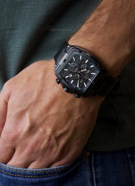 Gc Guess Collection Gc Guess Kollektion Y83003G2MF Spirit Tonneau Herrenuhr