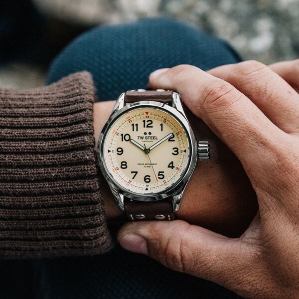 TW Steel TW Steel Schweizer Volante SVS101 Uhr 45mm
