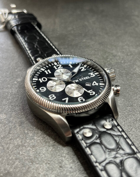 TW Steel TW Steel VS110 Volante Chronograph Uhr 48 mm