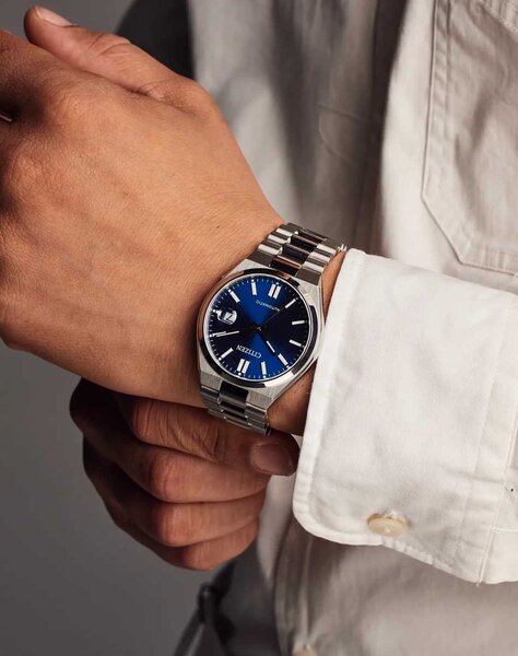 Citizen Citizen Tsuyosa NJ0150-81L automatic watch 40 mm