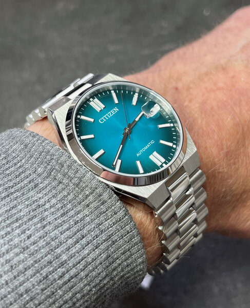 Citizen Citizen Tsuyosa NJ0151-88X automatic watch 40 mm