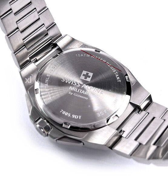 Swiss Alpine Military Swiss Alpine Military 7005.9135 Typhoon watch 42 mm