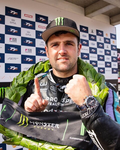 TW Steel TW Steel TW VS128 TT Isle of Man Edition watch