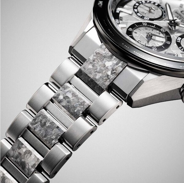 Citizen Citizen CC4076-65A Attesa Satellite F950 Platinum Limited Uhr