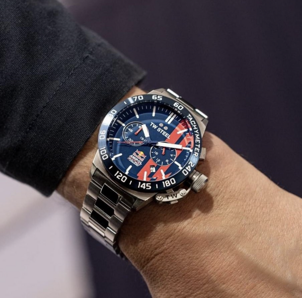 TW Steel TW Steel CS121 Canteen Red Bull Ampol Uhr Chrono 45 mm
