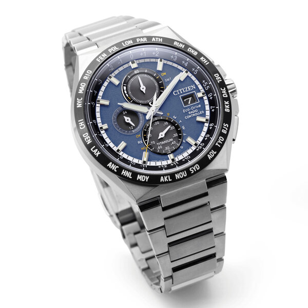 Citizen Citizen AT8238-84L Funkgesteuerte Super Titanium Uhr
