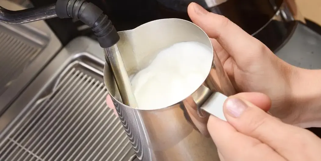 How to make the best milk foam with a steam nozzle?