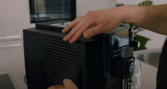 Eccellente Grey+ waterfilter vervangen of plaatsen in JURA E4 apparaat