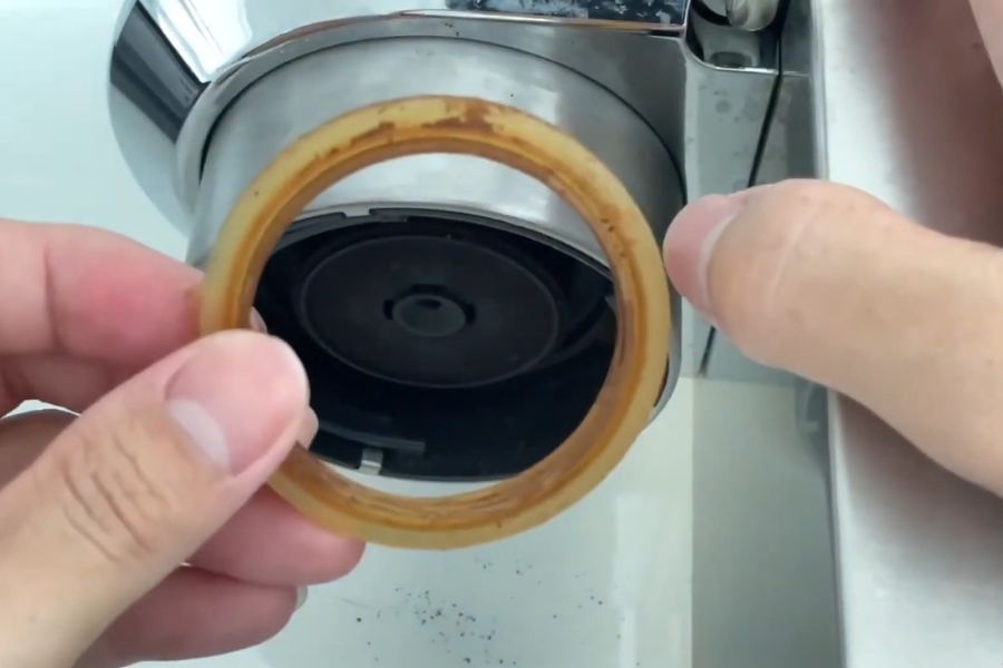 DeLonghi Dedica pistonring vervangen