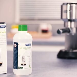 DeLonghi Dedica EC680 & EC685 ontkalken – stappenplan + ontkalkingsmelding resetten