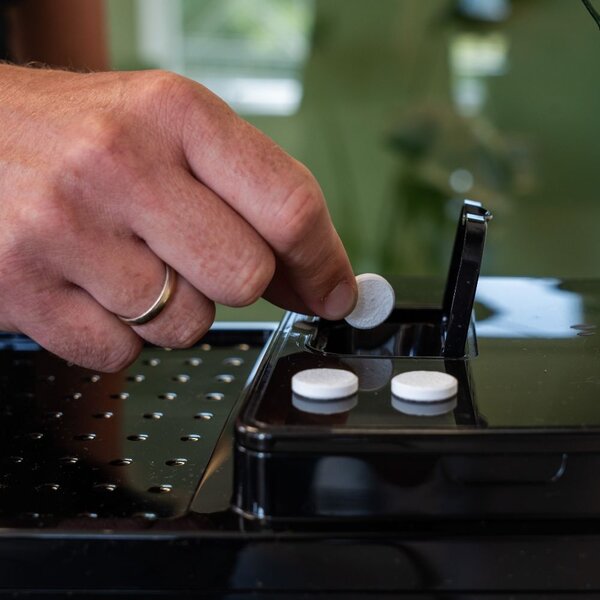 Koffiemachine Startpakket – Ontkalkingstabletten (6x) & Reinigingstabletten (10x)