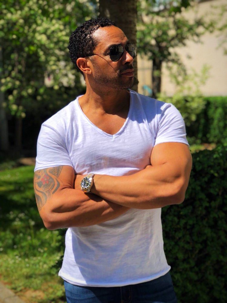 Robeaux Robeaux V Neck T Shirt - White