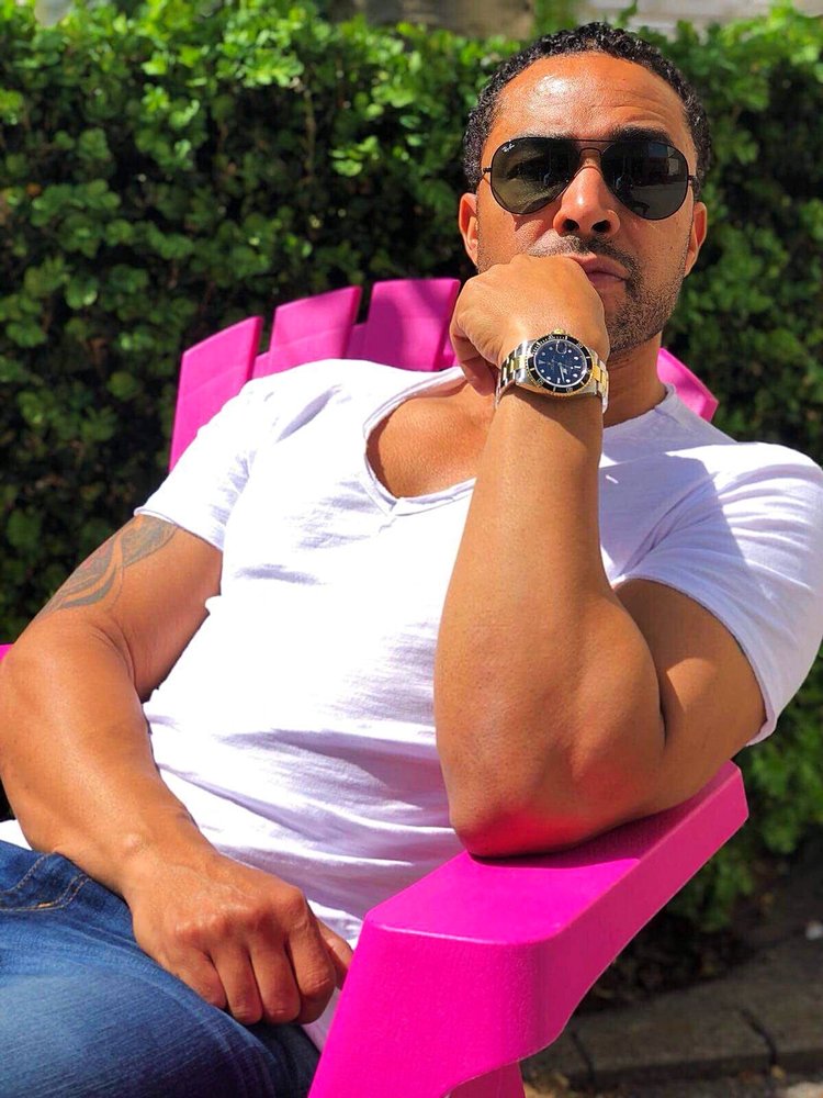 Robeaux Robeaux V Neck T Shirt - White