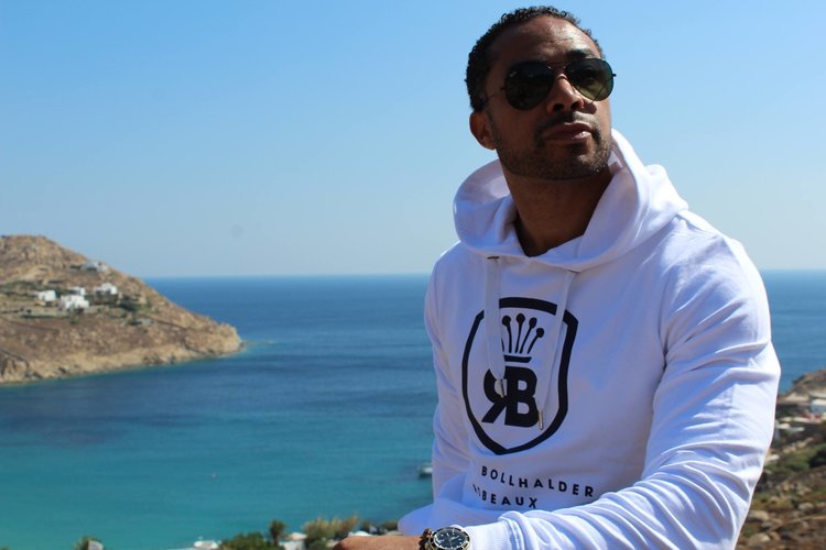 Robeaux Hoodie - White W/Navy