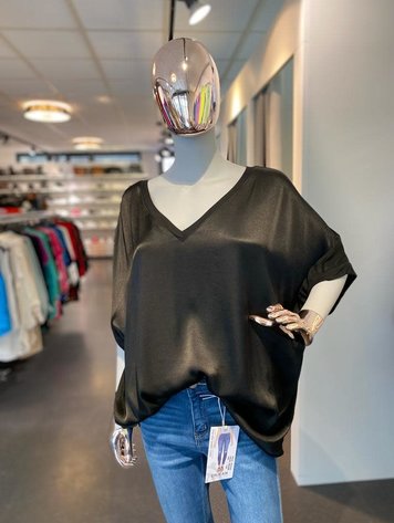 Blouse-Black  *ONE SIZE