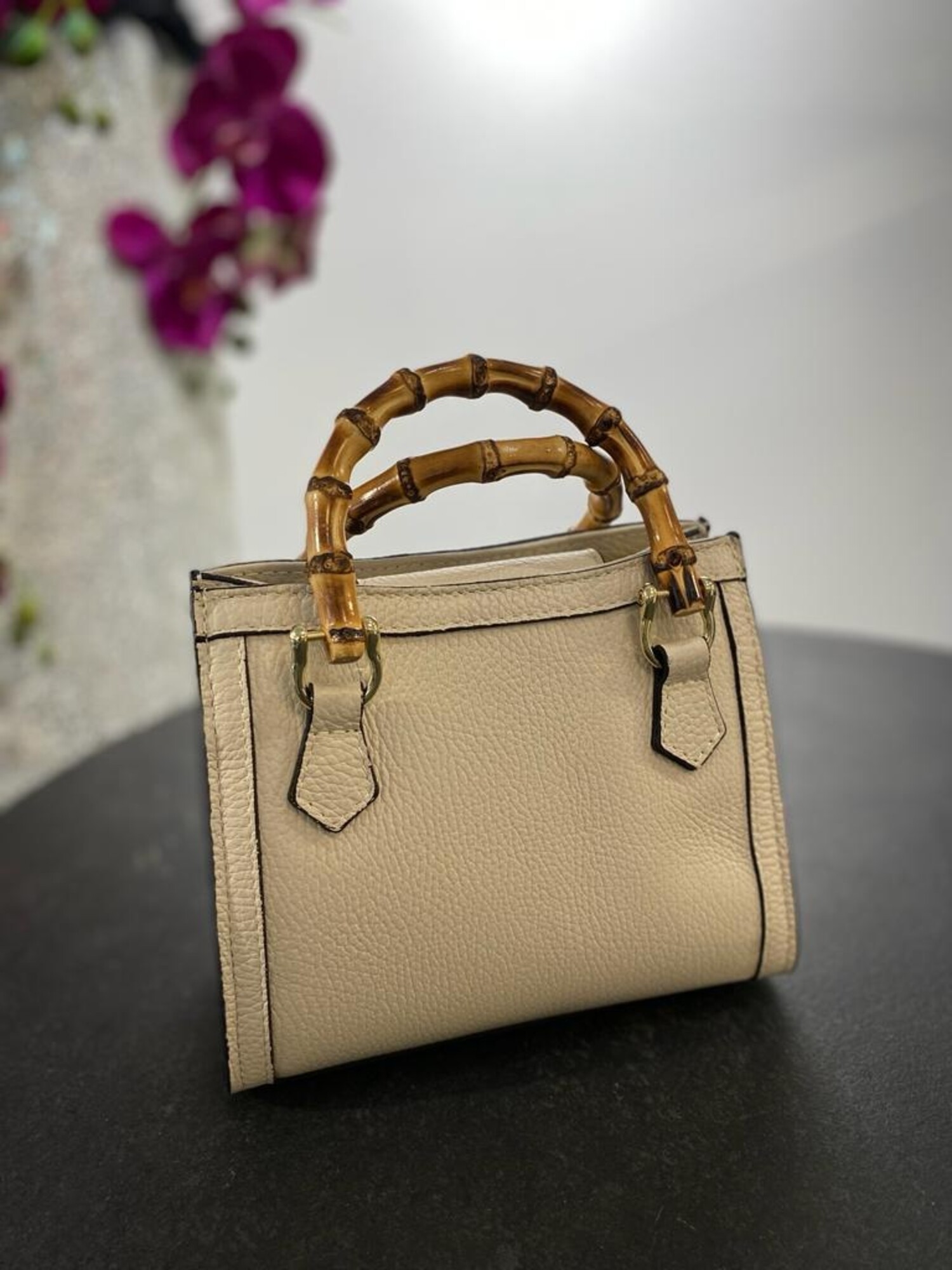 Cross Body Bag- Beige - Robeaux Switzerland