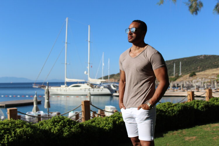 Robeaux Robeaux V Neck T Shirt- #86 Espresso