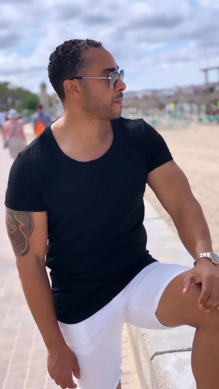 Robeaux Robeaux Long Shirt - Black