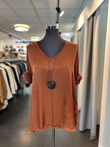 Paris Viscose T- Shirt W/Neclace - Rust