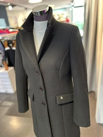 Italy Rina Mantel - Black