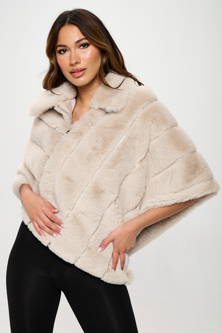 USA F119F1 Faux Fur Zipper Poncho Beige