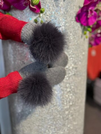 Grey Mittons w/fox fur