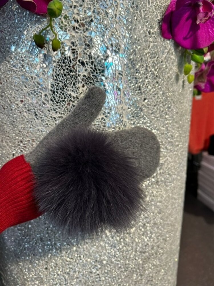 Grey Mittons w/fox fur