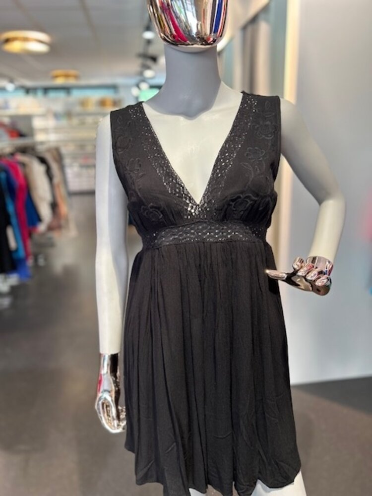 USA Rayon Dress 4889DN black