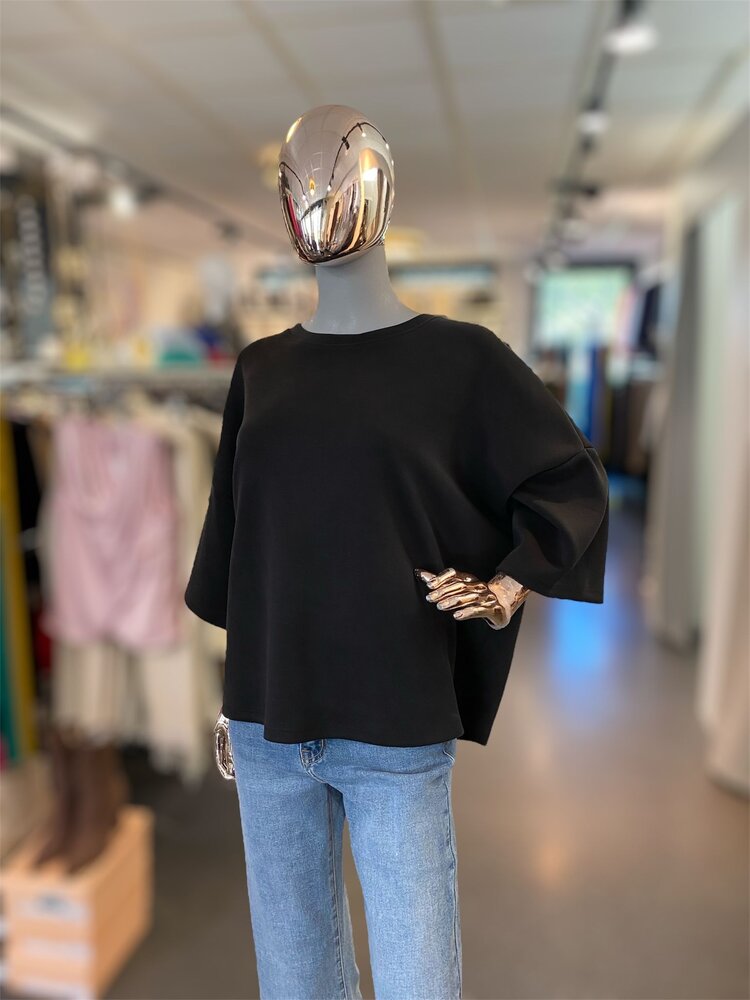 Germany Oversized Cropped Sweatshirt- Black