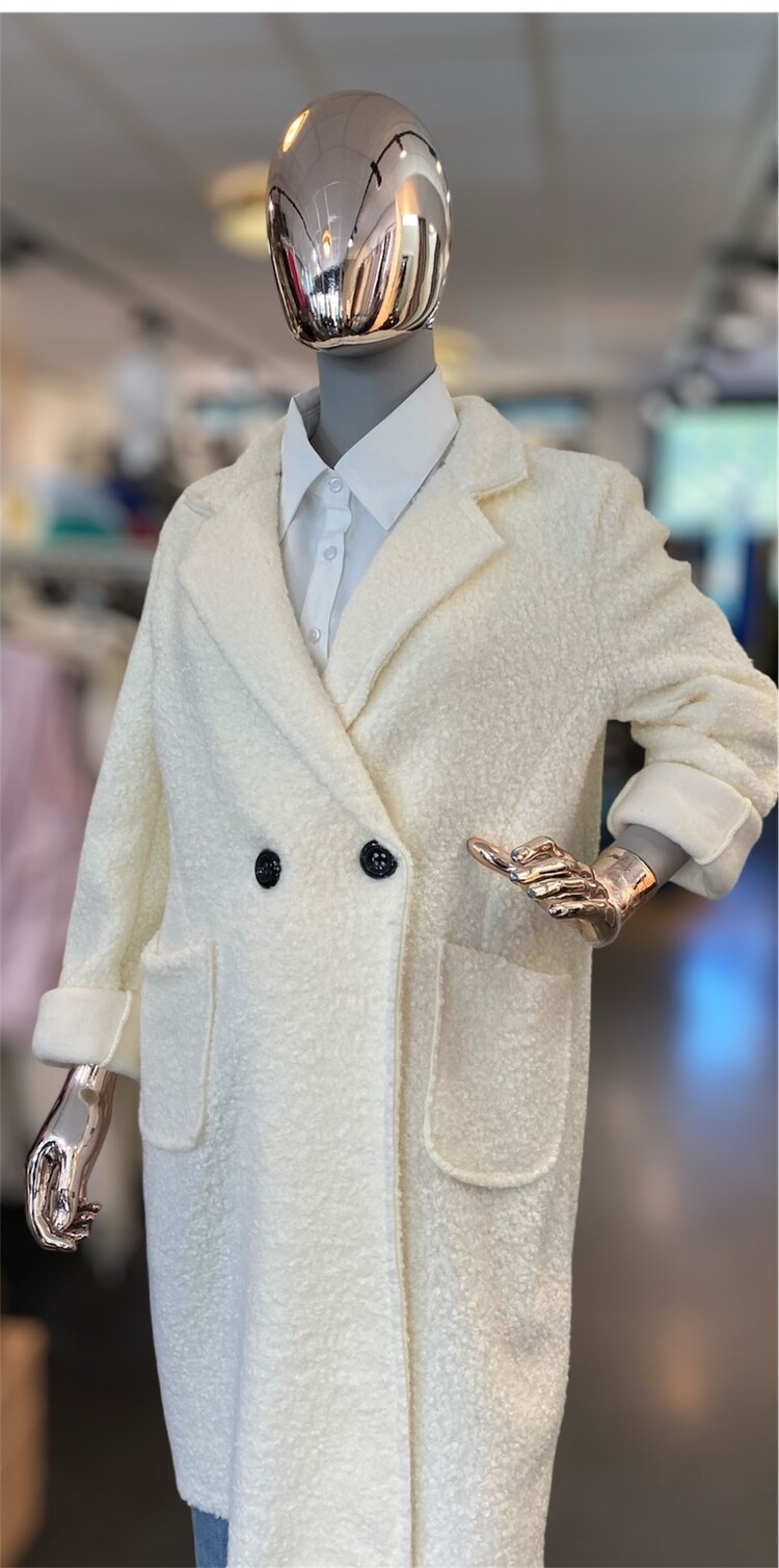 Germany Teddy Mantel- White