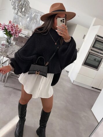Paris Oversized Cable-Knit Sweater-Black PB2007