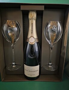 Louis Roederer Gift Pack met Flutes