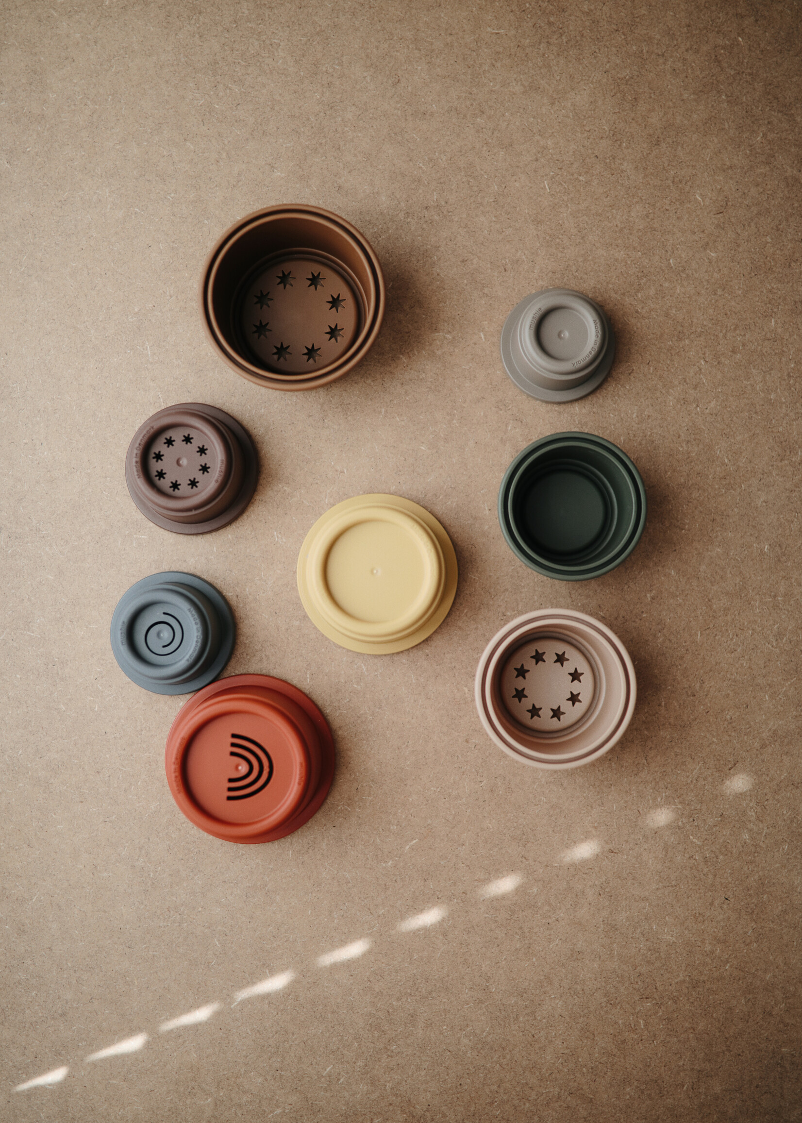 MUSHIE STACKING CUPS RETRO