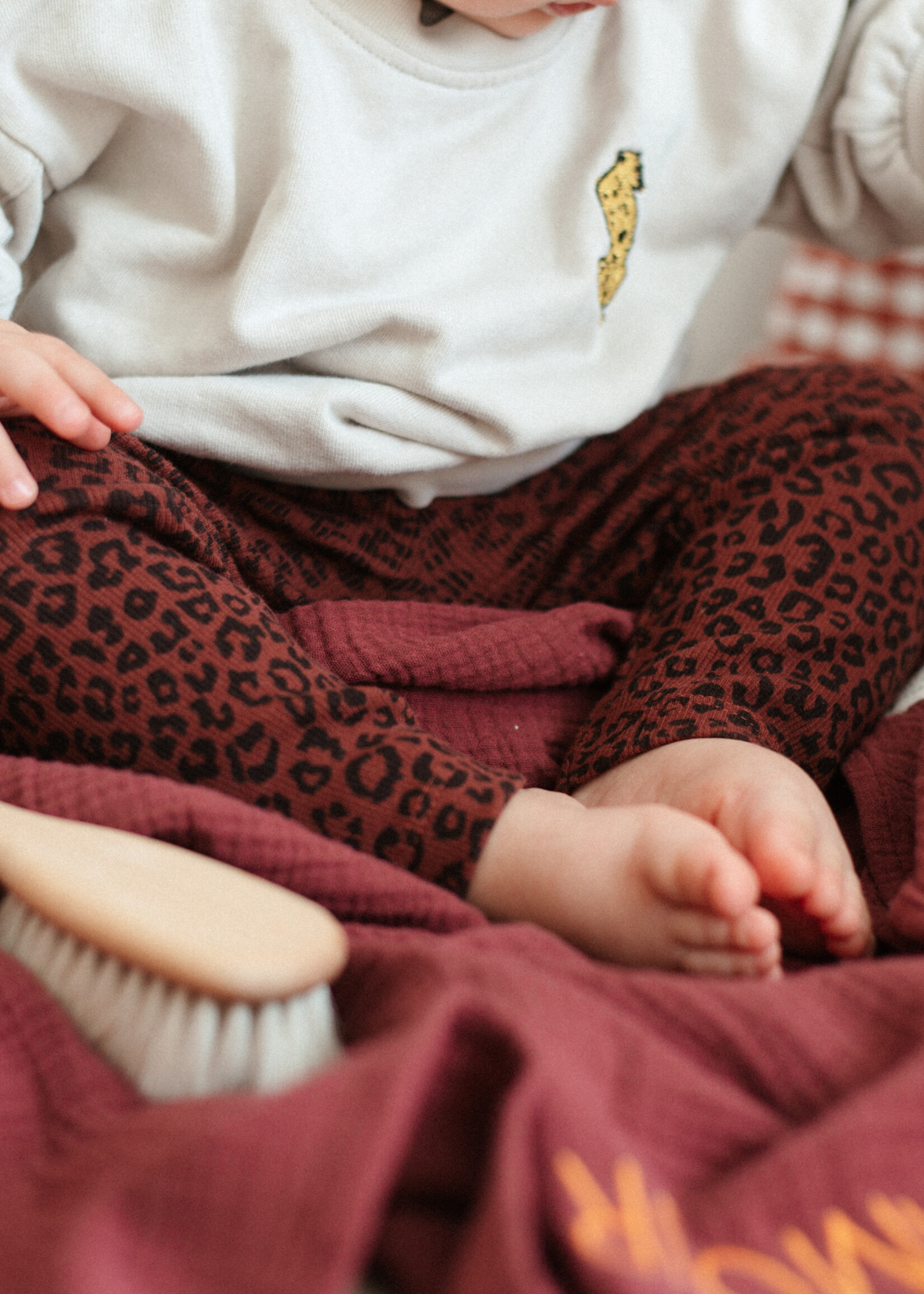 Atelier POMME TINY HAPPY PANTS - LEOPARD CHERRY