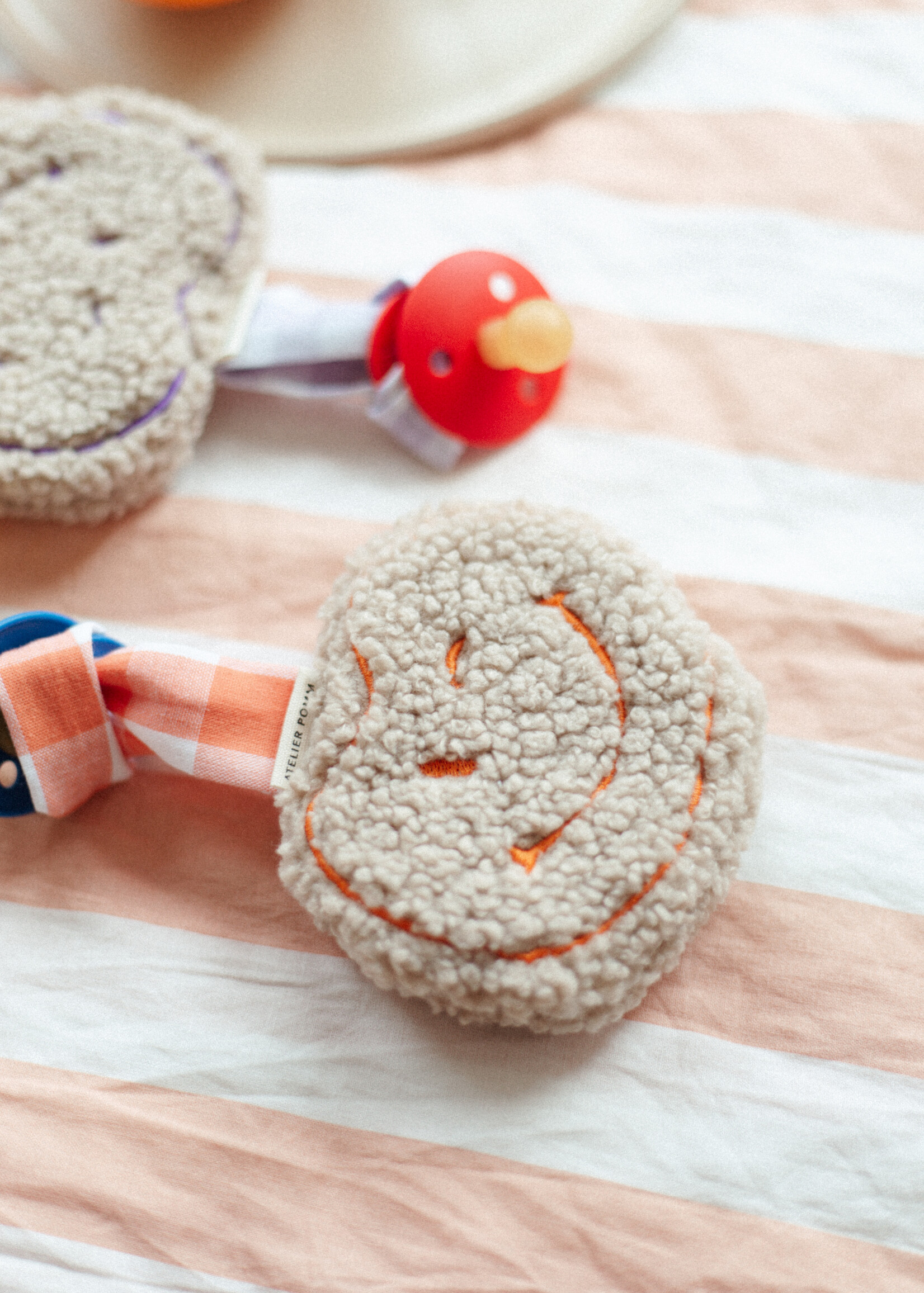 Atelier POMME APPLE OF MY EYE - TEDDY - HAPPY ORANGE